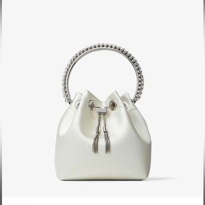 Brand new bag!!!!!! Very cute and pretty to have!